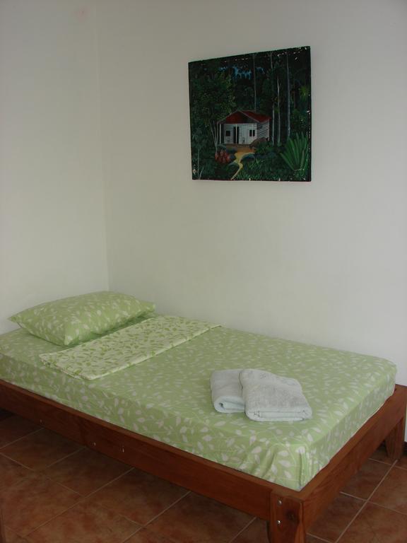 Babilonia Cahuita Quarto foto